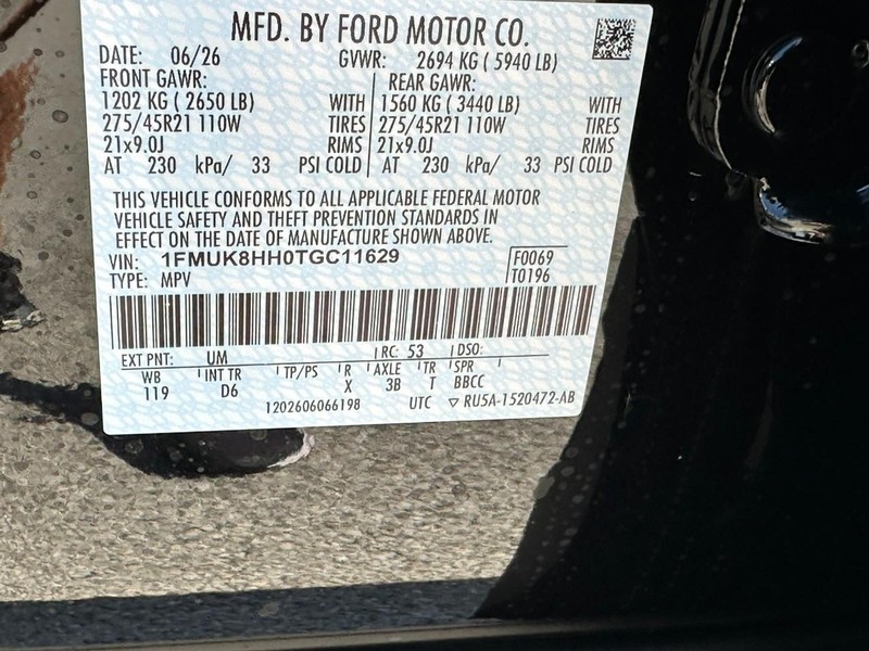 Ford Explorer Vehicle Full-screen Gallery Image 17