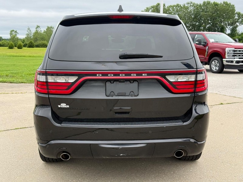 Dodge Durango Vehicle Full-screen Gallery Image 04