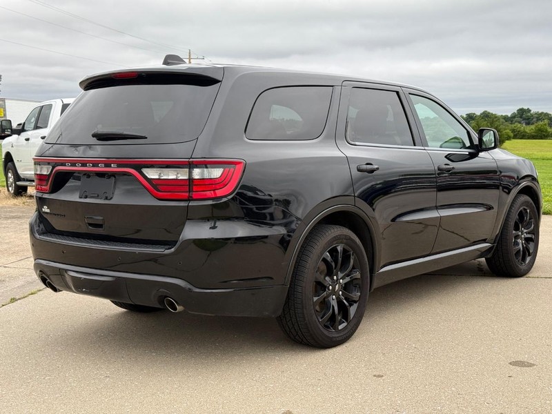 Dodge Durango Vehicle Full-screen Gallery Image 05