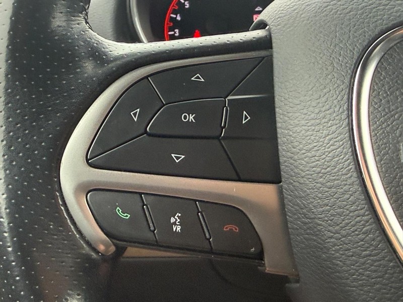 Dodge Durango Vehicle Full-screen Gallery Image 14