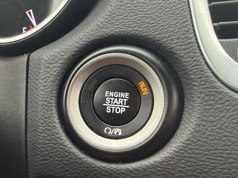 Dodge Durango Vehicle Full-screen Gallery Image 16