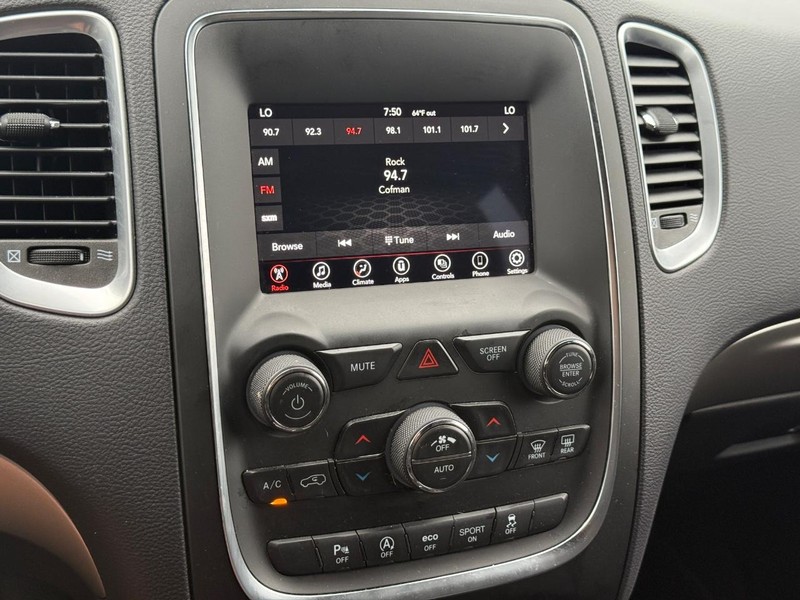 Dodge Durango Vehicle Full-screen Gallery Image 17