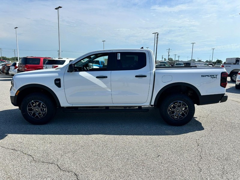 Ford Ranger Vehicle Full-screen Gallery Image 2