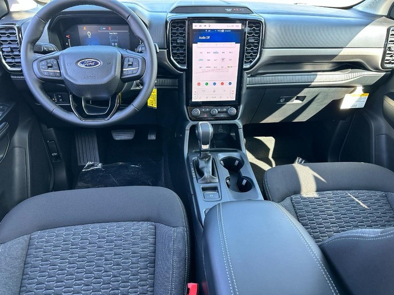 Ford Ranger Vehicle Full-screen Gallery Image 5