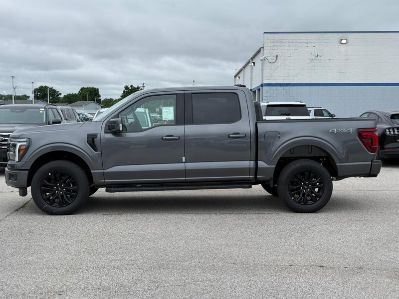 Ford F-150 Vehicle Full-screen Gallery Image 2