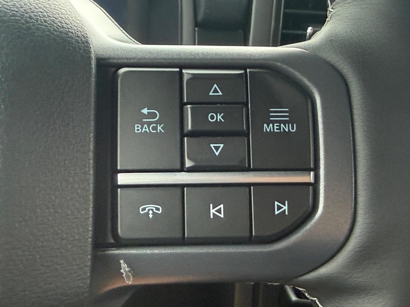 Ford F-150 Vehicle Full-screen Gallery Image 9