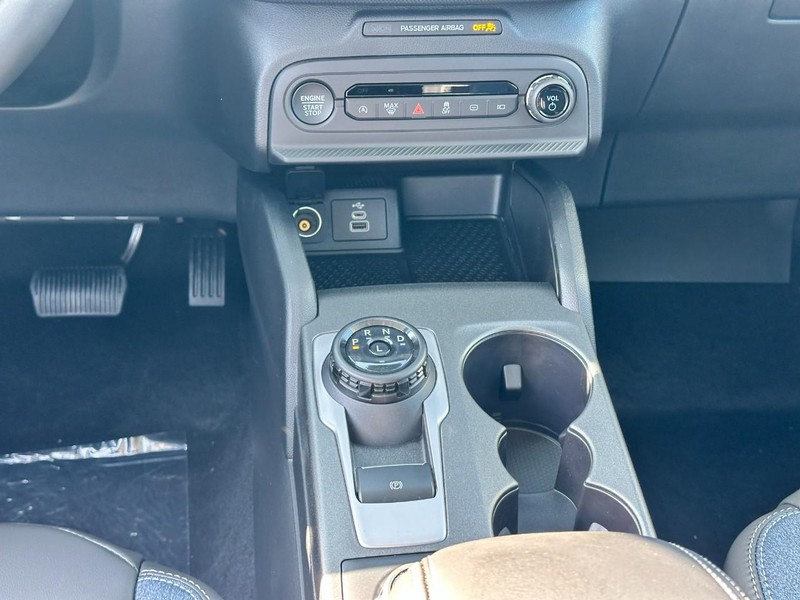 Ford Bronco Sport Vehicle Full-screen Gallery Image 8