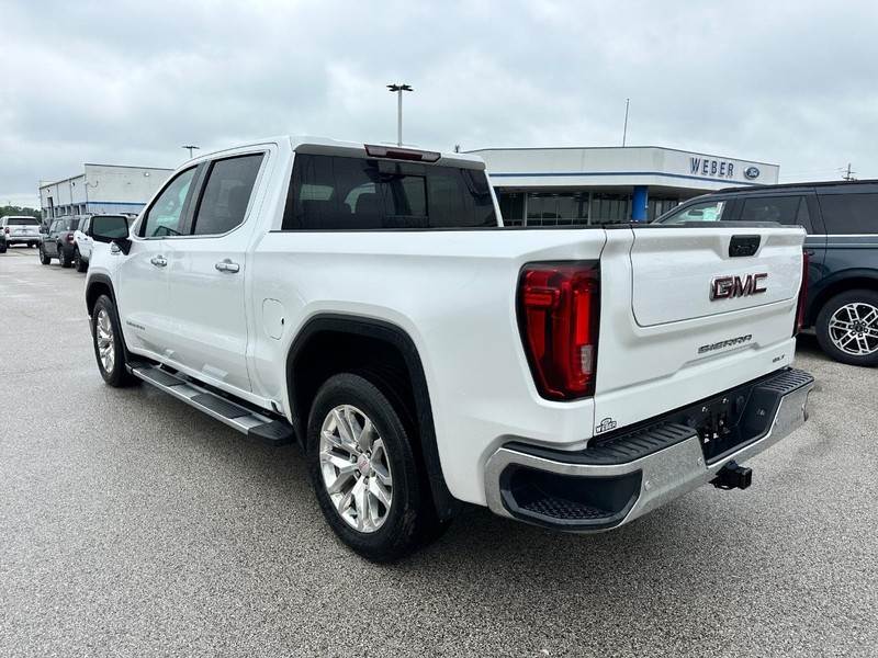 GMC Sierra 1500 Vehicle Full-screen Gallery Image 3