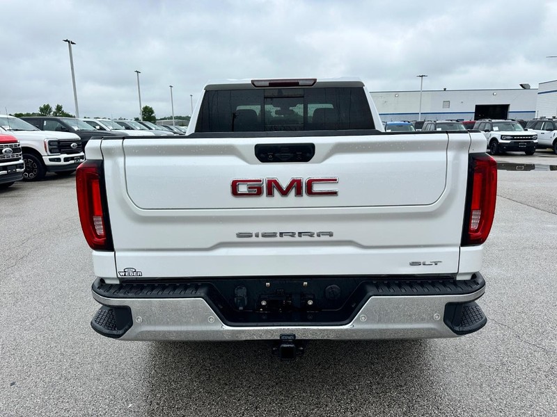 GMC Sierra 1500 Vehicle Full-screen Gallery Image 4