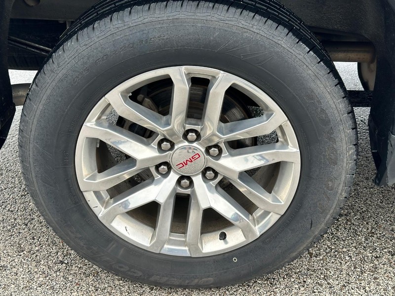 GMC Sierra 1500 Vehicle Full-screen Gallery Image 6