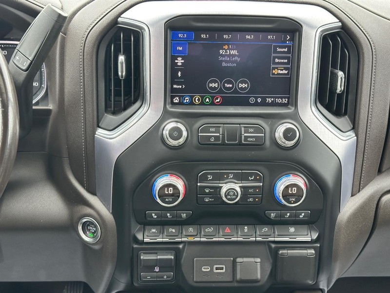 GMC Sierra 1500 Vehicle Full-screen Gallery Image 13
