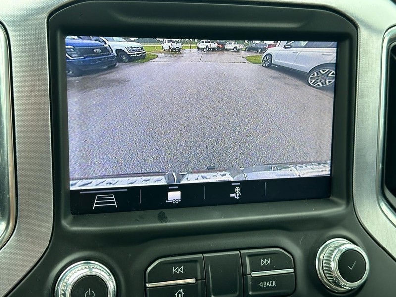 GMC Sierra 1500 Vehicle Full-screen Gallery Image 23