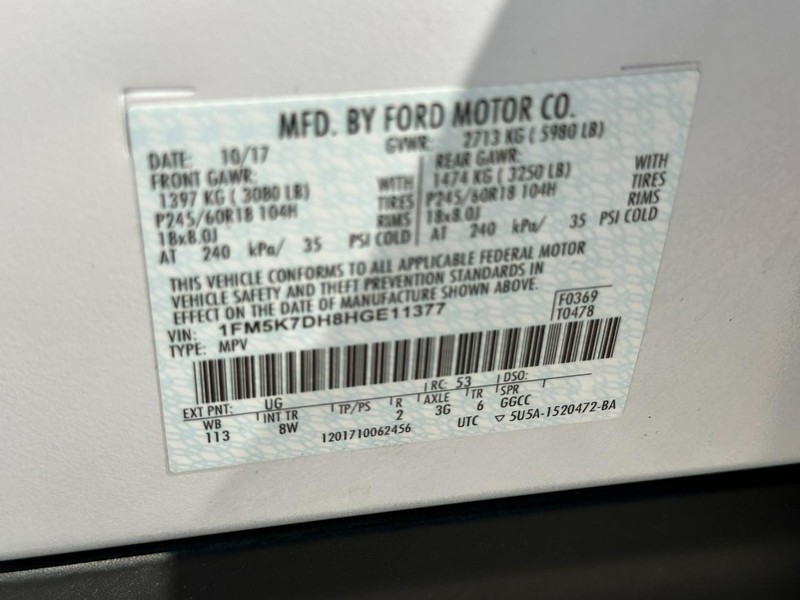 Ford Explorer Vehicle Full-screen Gallery Image 22