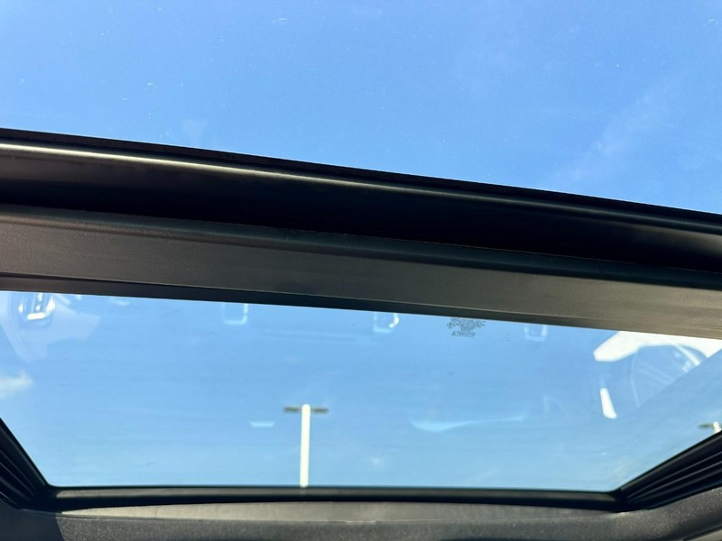 Ford Expedition Vehicle Full-screen Gallery Image 7