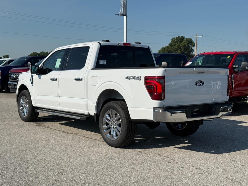 Ford F-150 Vehicle Full-screen Gallery Image 3