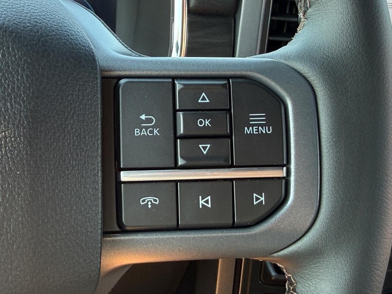 Ford F-150 Vehicle Full-screen Gallery Image 9