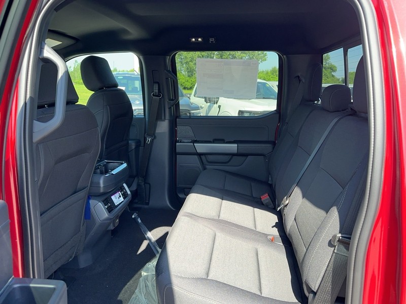 Ford F-150 Vehicle Full-screen Gallery Image 4