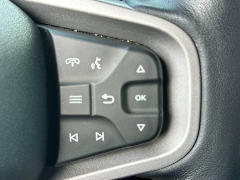 Ford Bronco Vehicle Full-screen Gallery Image 19