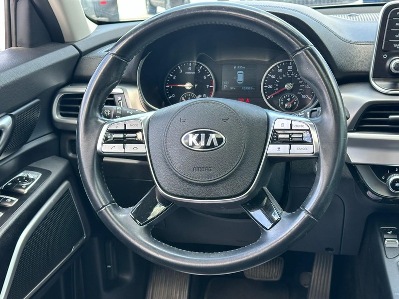 Kia Telluride Vehicle Full-screen Gallery Image 14