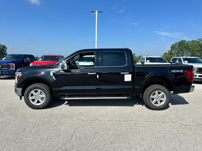 Ford F-150 Vehicle Full-screen Gallery Image 2