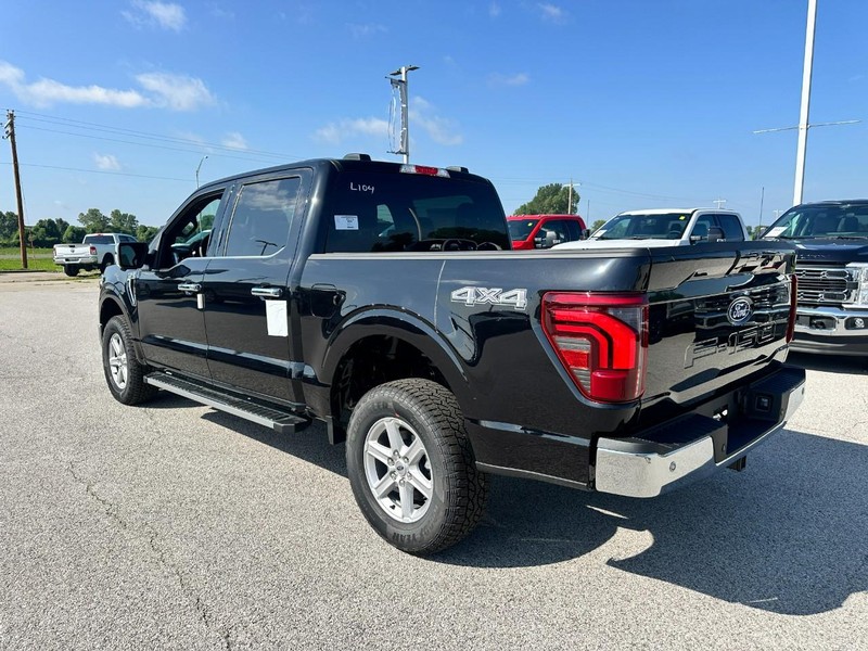 Ford F-150 Vehicle Full-screen Gallery Image 3