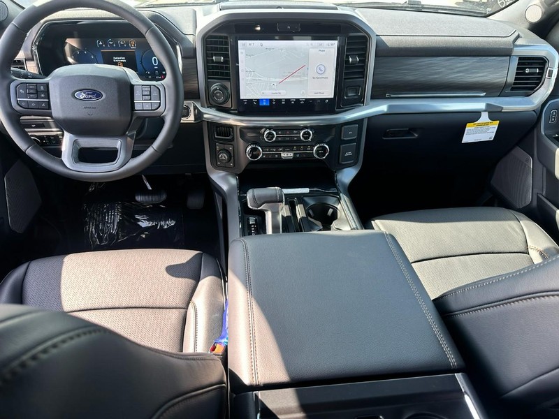 Ford F-150 Vehicle Full-screen Gallery Image 5