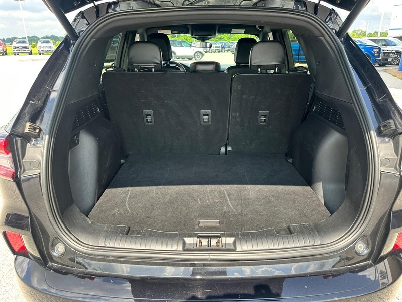 Ford Escape Vehicle Full-screen Gallery Image 5