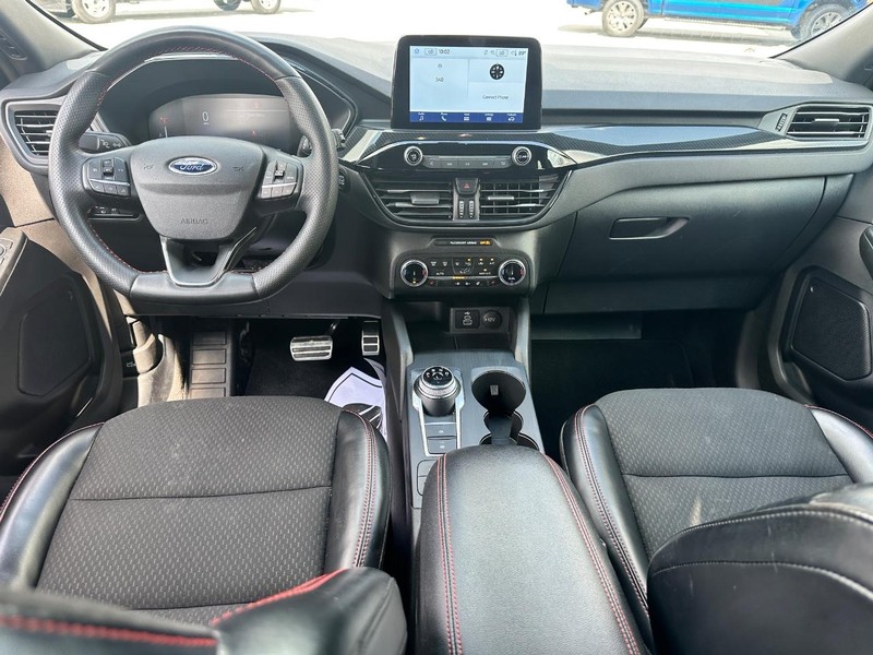 Ford Escape Vehicle Full-screen Gallery Image 11