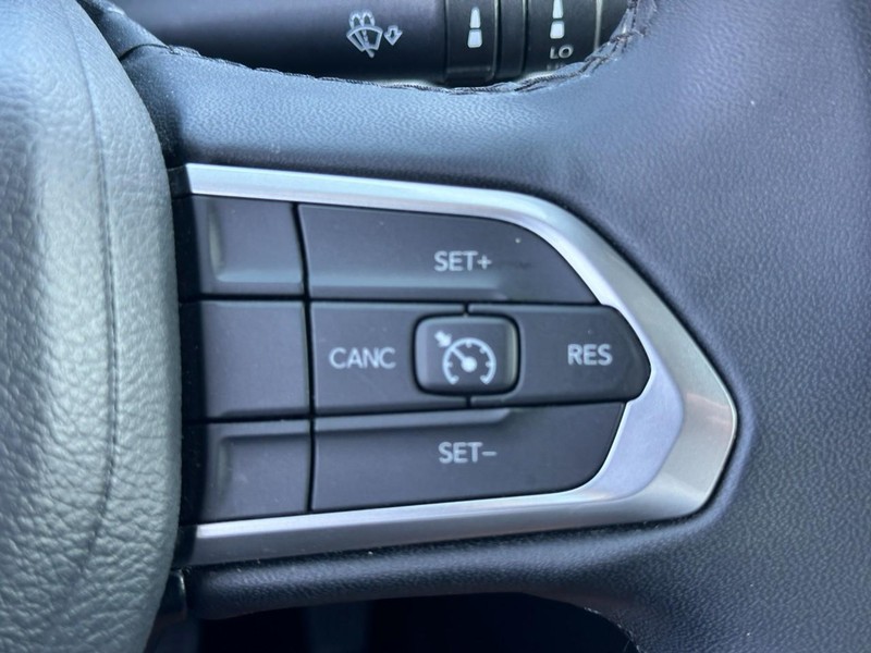 Jeep Compass Vehicle Full-screen Gallery Image 19