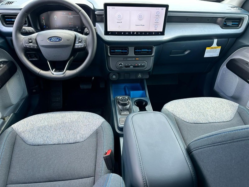 Ford Maverick Vehicle Full-screen Gallery Image 5