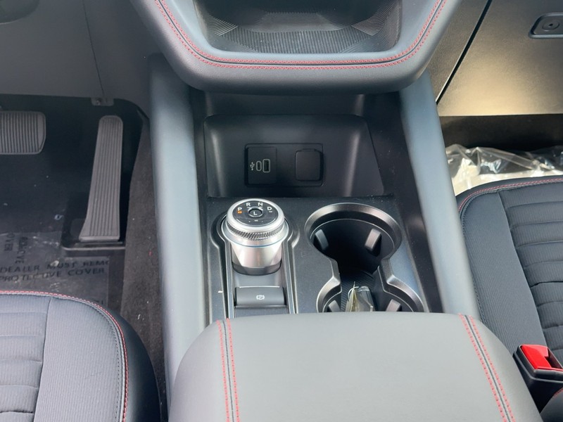 Ford Explorer Vehicle Full-screen Gallery Image 10