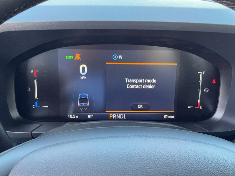 Ford Maverick Vehicle Full-screen Gallery Image 16