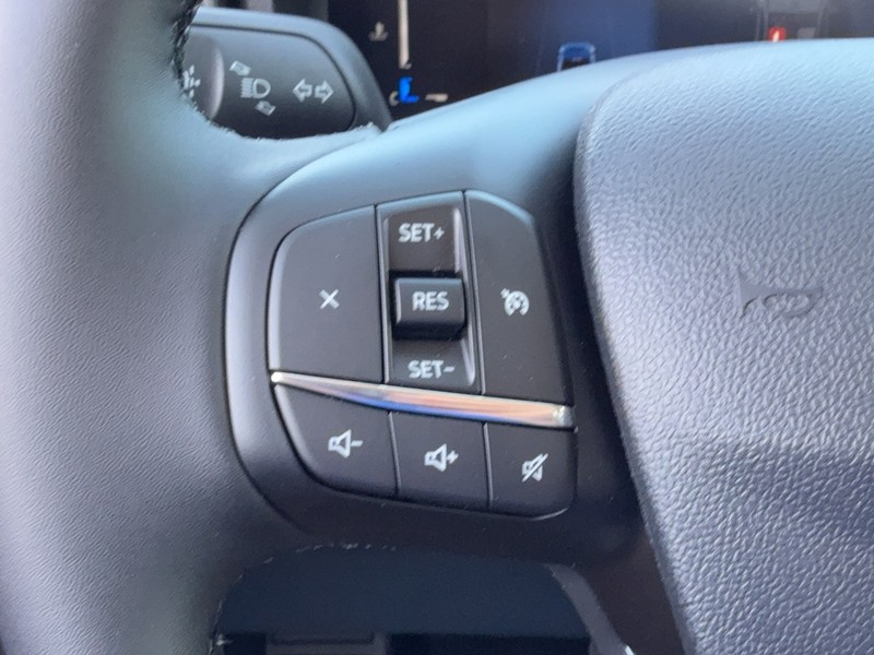 Ford Maverick Vehicle Full-screen Gallery Image 14