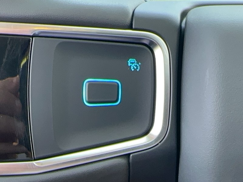 Ford Expedition Max Vehicle Full-screen Gallery Image 15