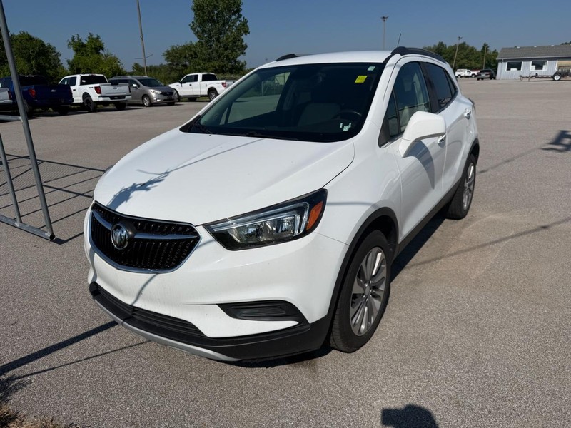 Buick Encore Vehicle Full-screen Gallery Image 02