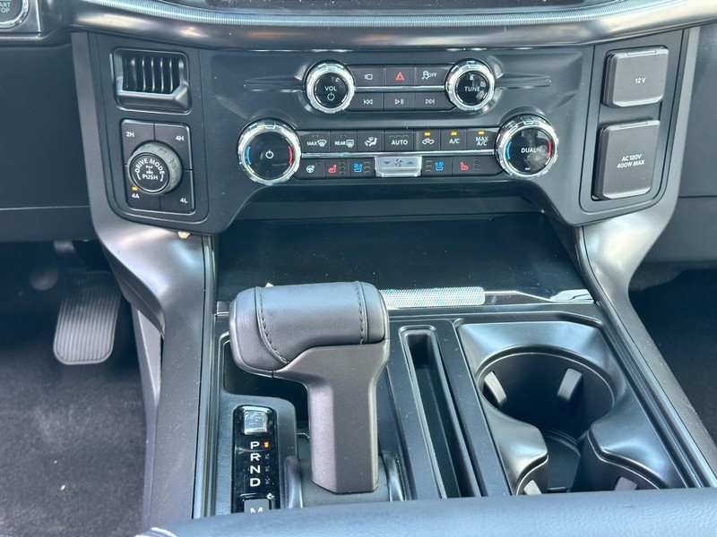 Ford F-150 Vehicle Full-screen Gallery Image 8