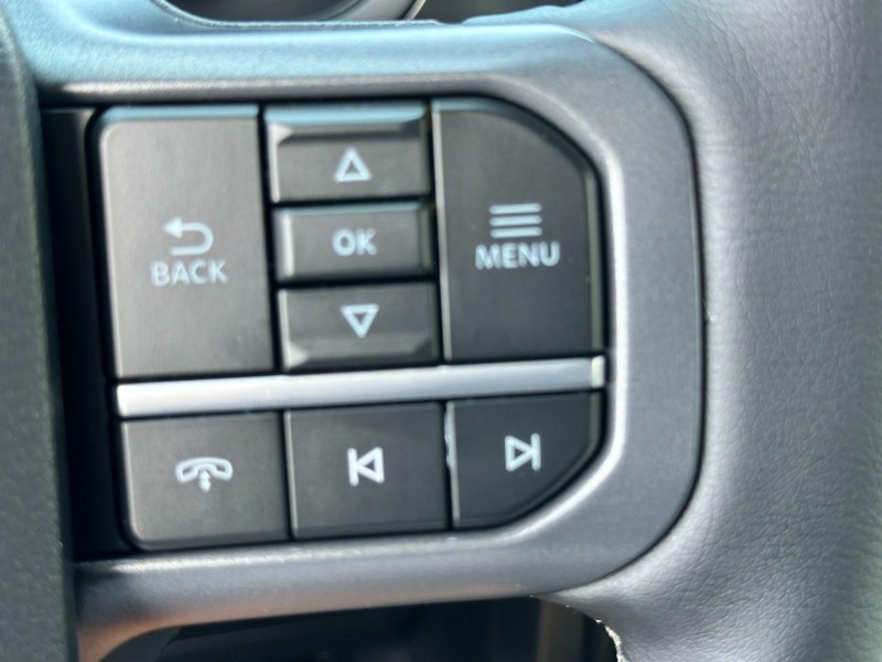 Ford F-150 Vehicle Full-screen Gallery Image 13
