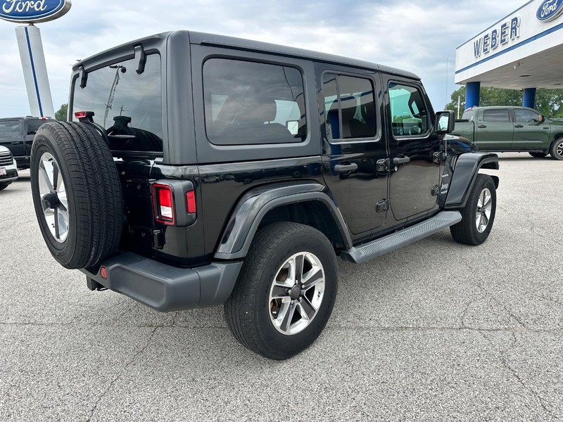 Jeep Wrangler Unlimited Vehicle Full-screen Gallery Image 6