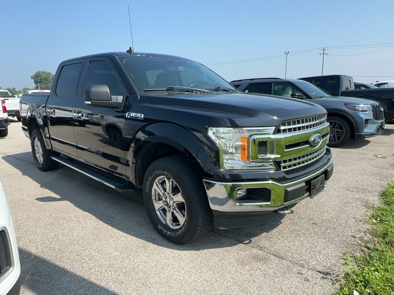 Ford F-150 Vehicle Full-screen Gallery Image 2