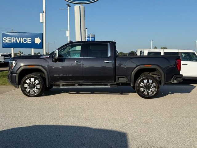 GMC Sierra 3500HD Vehicle Full-screen Gallery Image 2