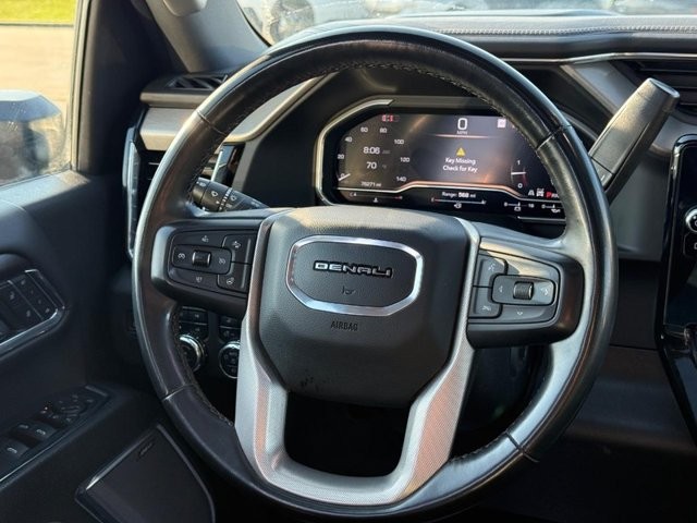 GMC Sierra 3500HD Vehicle Full-screen Gallery Image 14