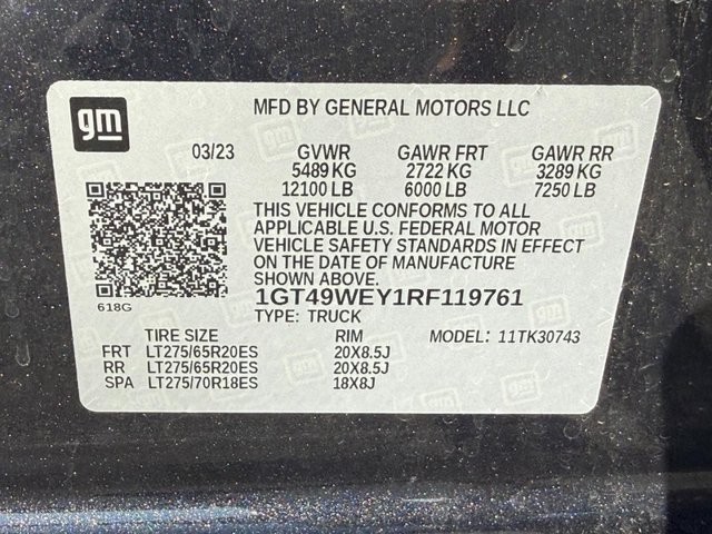 GMC Sierra 3500HD Vehicle Full-screen Gallery Image 28