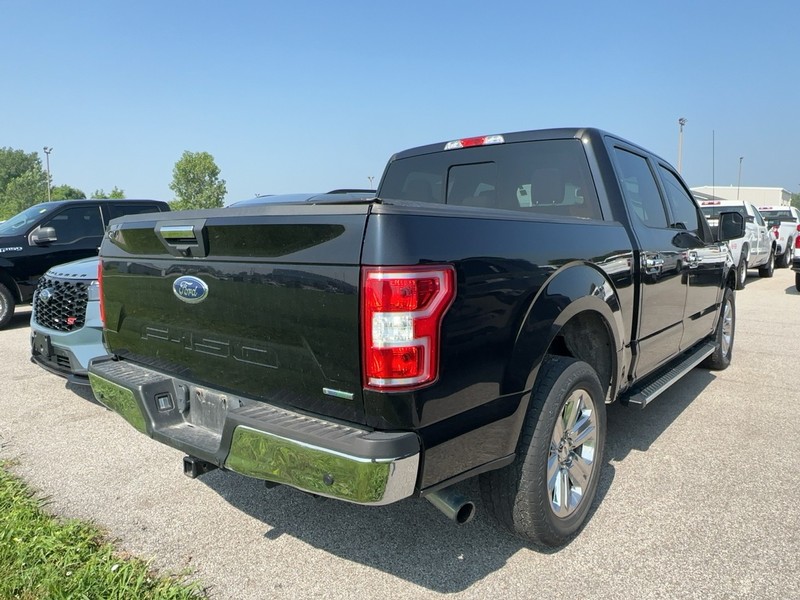 Ford F-150 Vehicle Full-screen Gallery Image 3