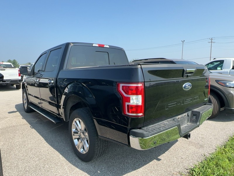 Ford F-150 Vehicle Full-screen Gallery Image 4