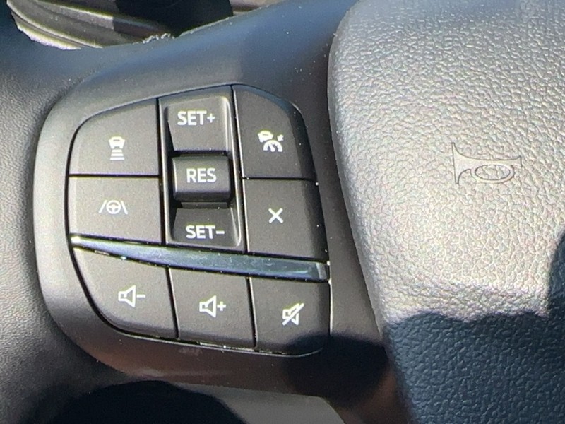 Ford Bronco Sport Vehicle Full-screen Gallery Image 13