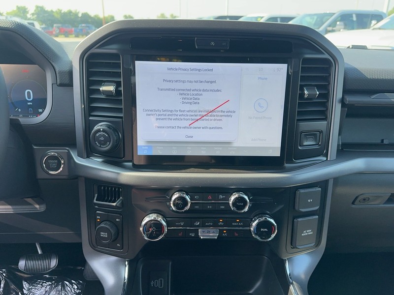 Ford F-150 Vehicle Full-screen Gallery Image 8