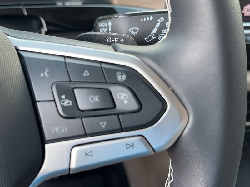 Volkswagen Atlas Vehicle Full-screen Gallery Image 21