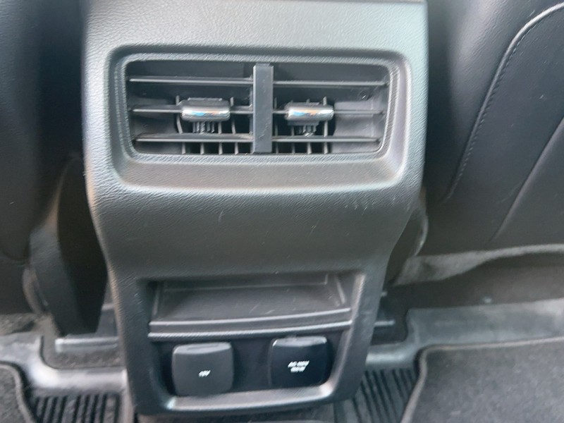 Ford Edge Vehicle Full-screen Gallery Image 11