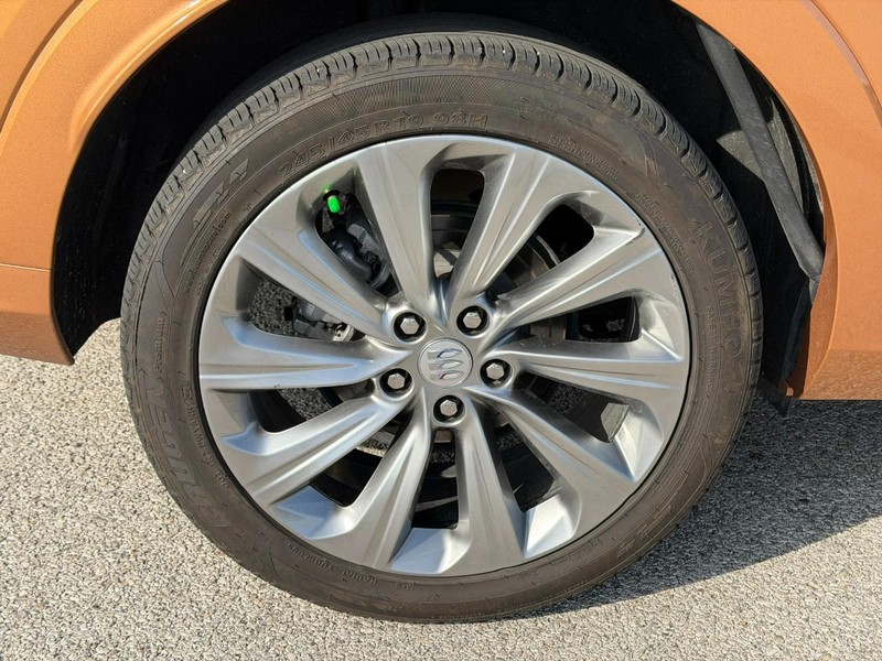 Buick Envista Vehicle Full-screen Gallery Image 06