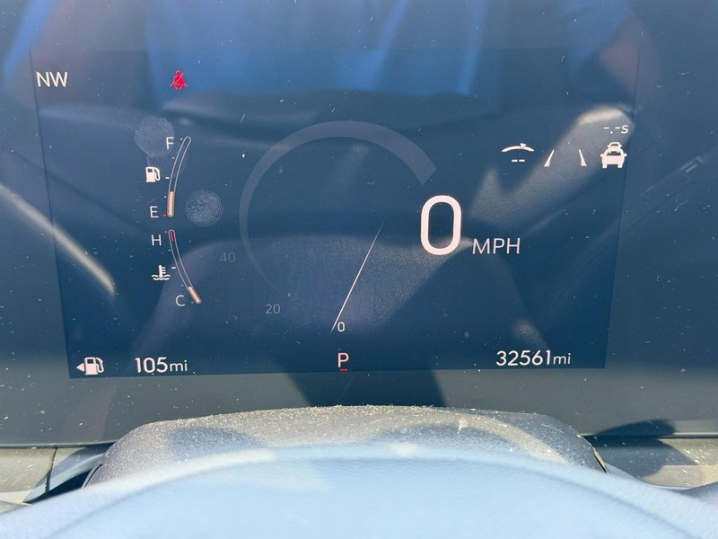 Buick Envista Vehicle Full-screen Gallery Image 21